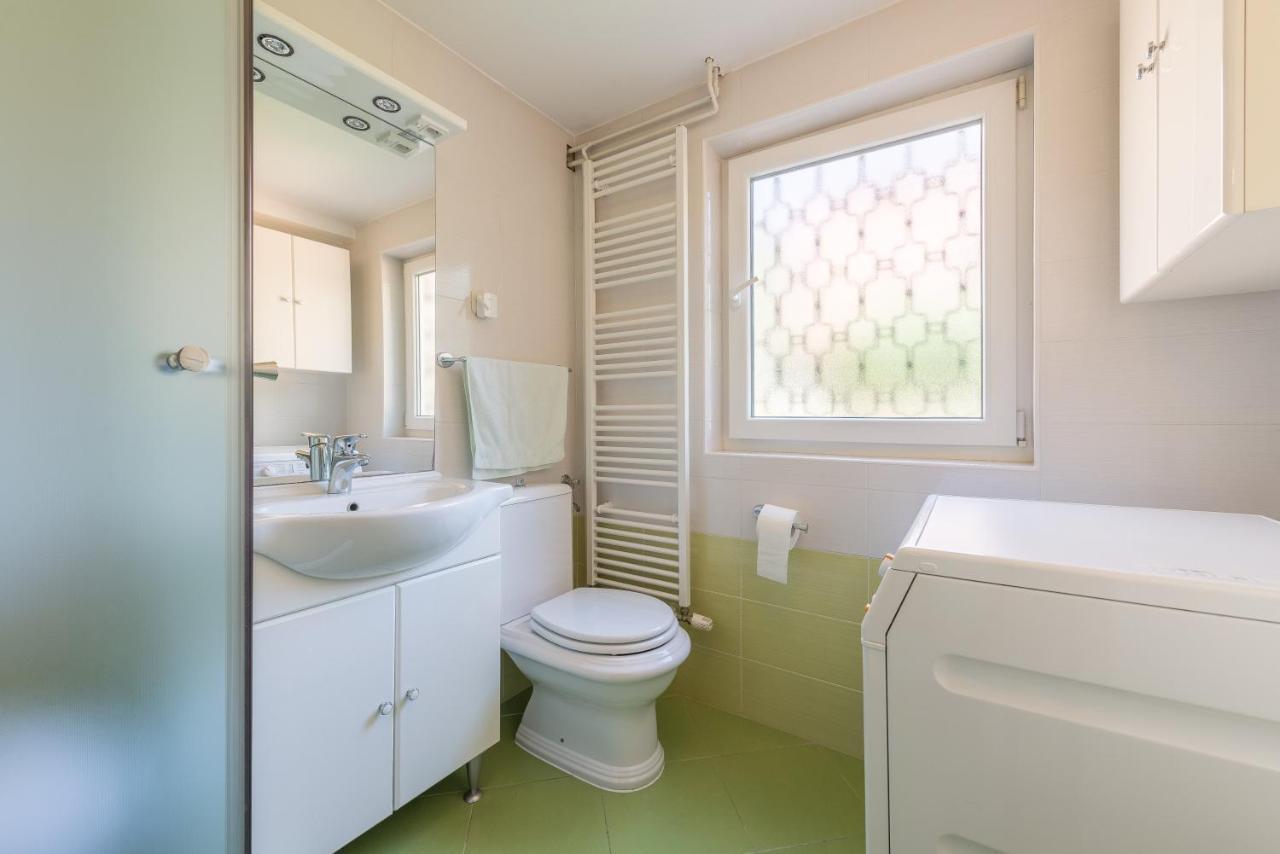 Villa Lux Nina With Six Bedrooms, Private Pool, Sauna Zadar Exterior foto