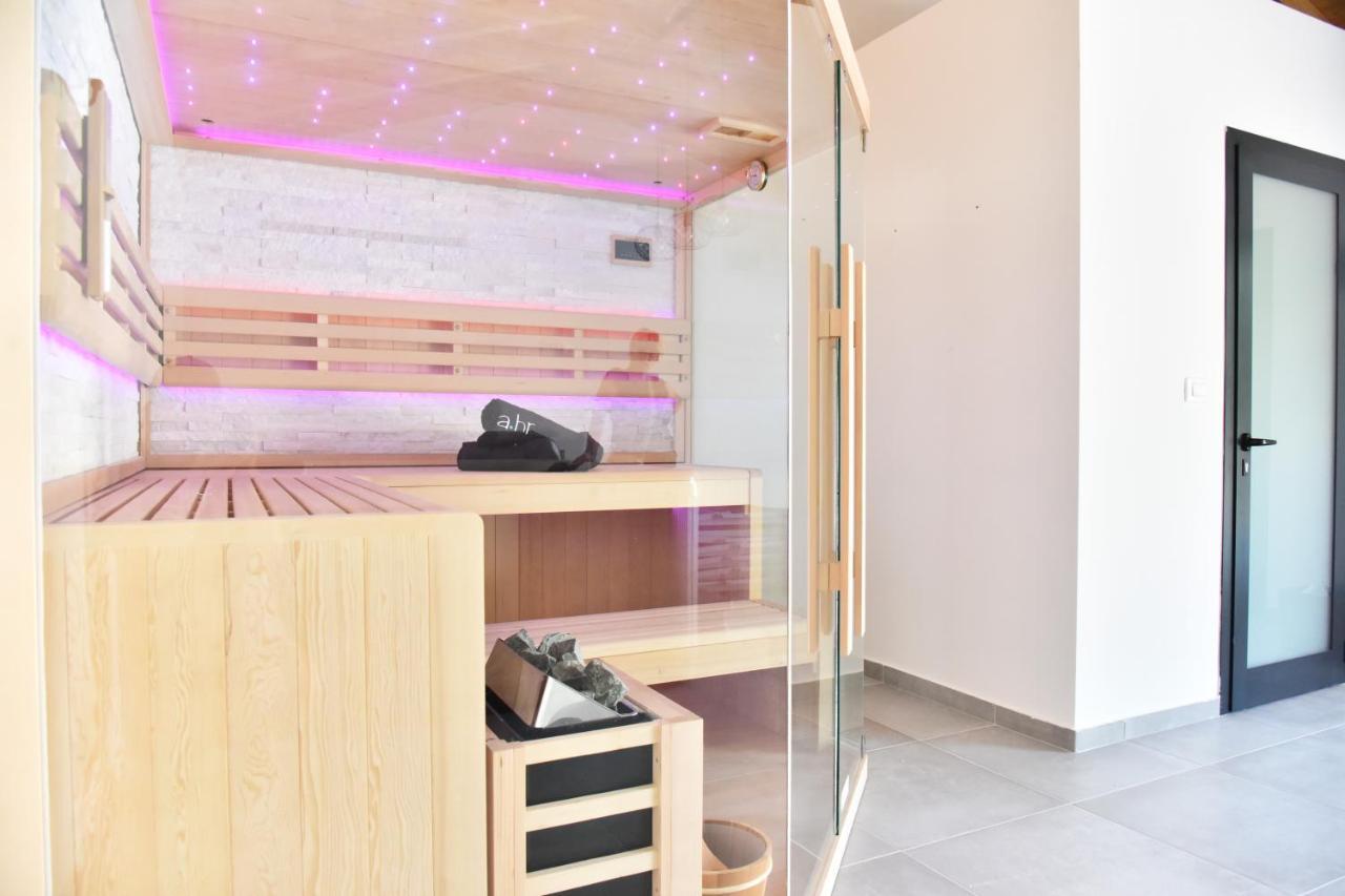 Villa Lux Nina With Six Bedrooms, Private Pool, Sauna Zadar Exterior foto